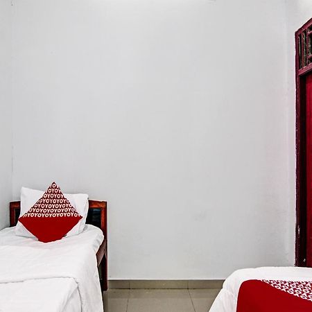 Oyo 92330 Hotel Rindu Sempadan Near Taman Wisata Rindu Sempadan Pekanbaru Exterior foto